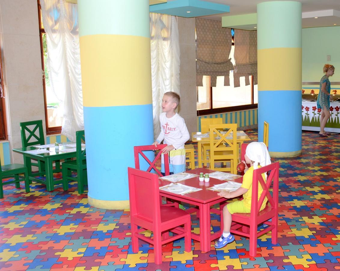 Rehana Sharm Resort - Aquapark & Spa - Couples And Family Only -Premium Ultra All-Inclusive 24H Exterior foto
